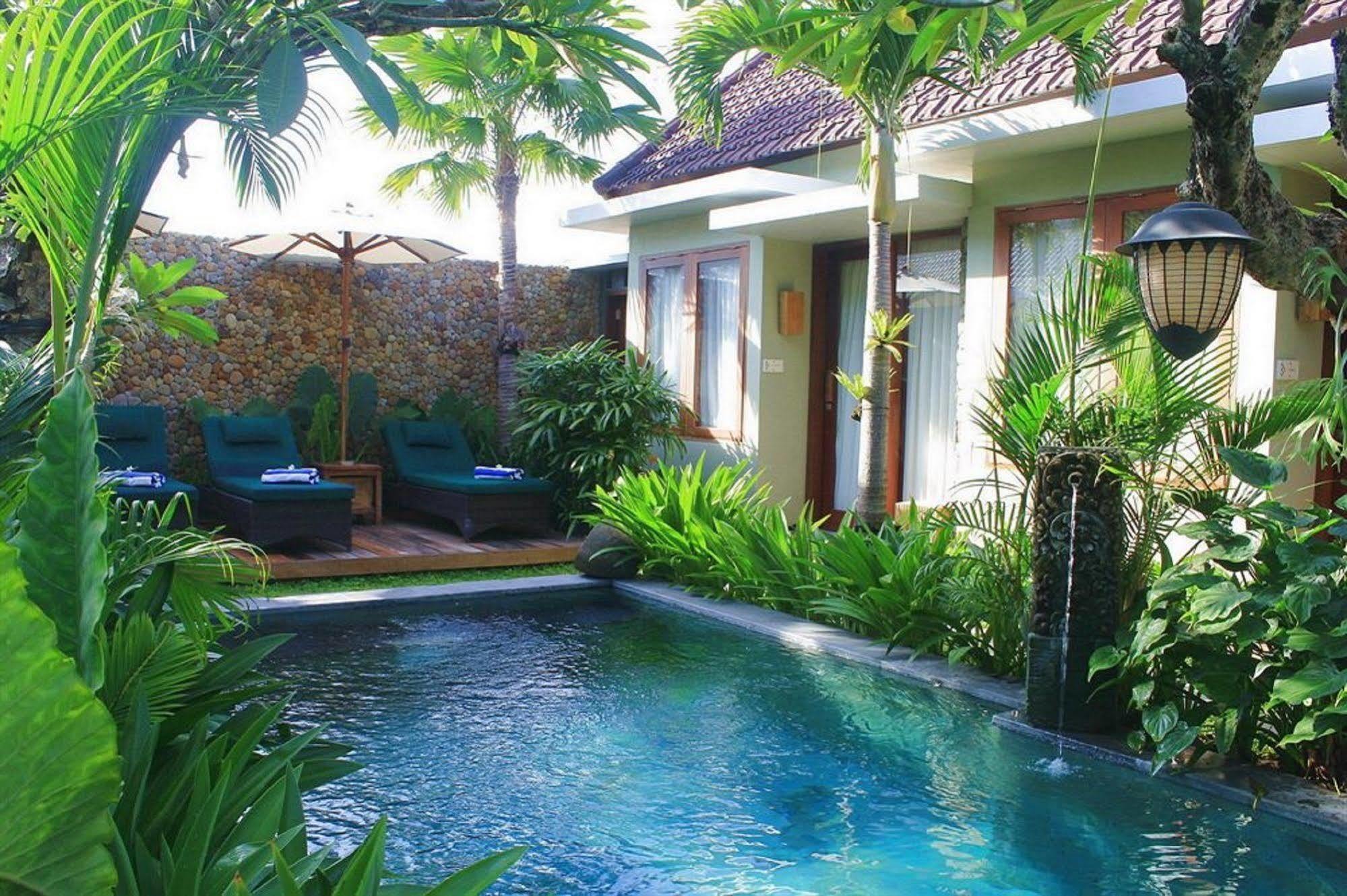 Uma Karan Hotel Kuta  Exterior photo